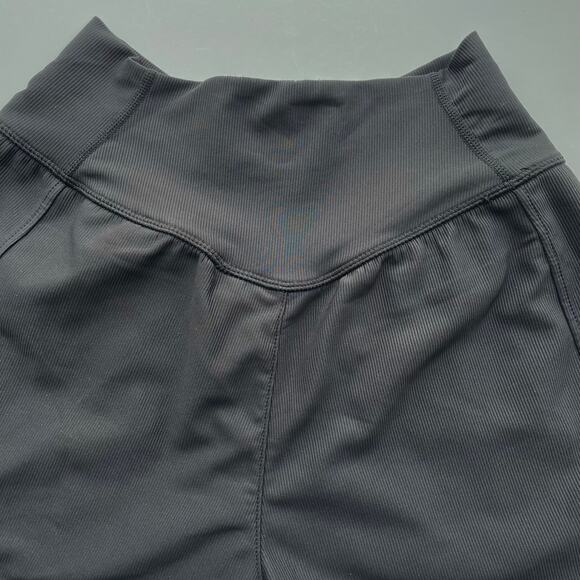 Halara Shorts Patitoff Crossover Side Pocket Ribbed Black Size Small NEW - Picture 7 of 8
